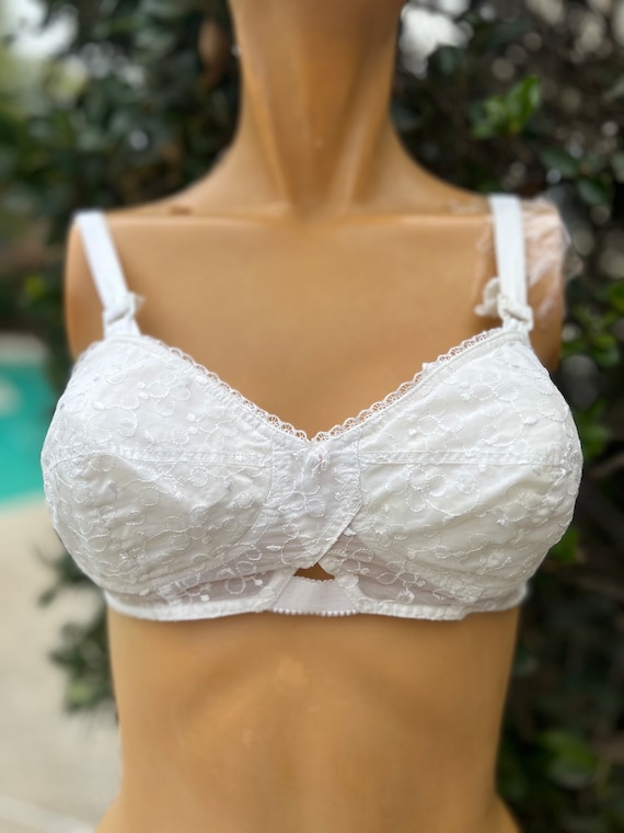 Vintage 1950s Charmode Bra Bust 34” A Pretty Embr… - image 1