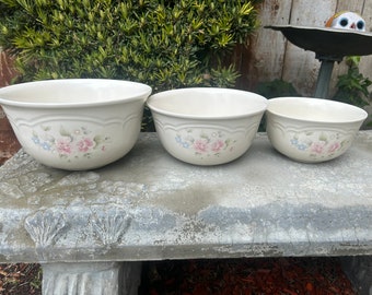 Pfaltzgraff Nested 3 Bowl Set Tea Rose Pattern