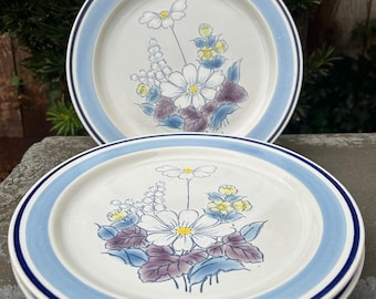 4 Japan Stoneware Marked Blue Trim White Flower 10.5 “ Dinner
