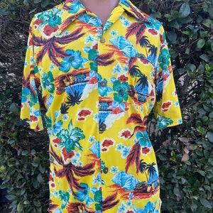 Vintage 1970s Hang Ten Hawaiian  Jersey Shirt Size Large Chest 44”