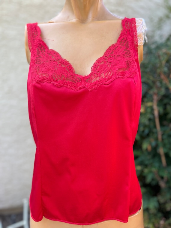 Vintage Olga Red Lace Neck Camisole Bust 38”