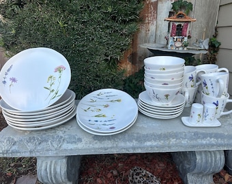 Bee & Willow Charlotte  Wildflower Dishes .. Dinner Plates,Bread Plates,Cereal Bowls ,Platters, Coffee Mugs,  Shakers.Sold individually