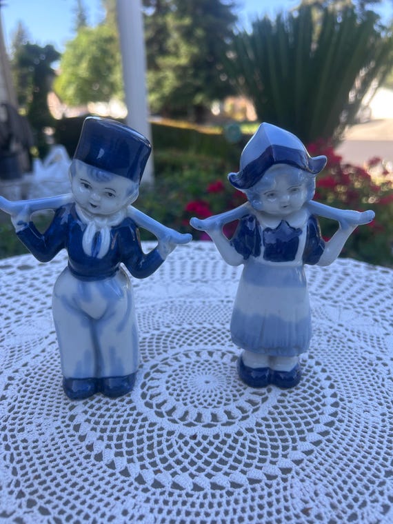 ヴィンテージ オランダの少女と少年の置物 日本製 青白磁 - Etsy 日本