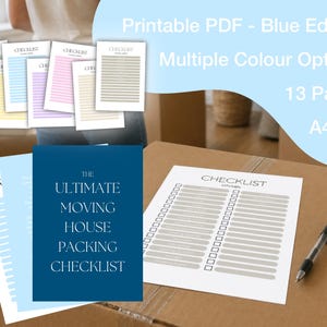 Könnte beinhalten: Eine Sammlung druckbarer Checklisten zum Umziehen und Packen, mit verschiedenen Farboptionen. Das Bild zeigt eine dunkelblaue Checkliste mit dem Text "The Ultimate Moving House Packing Checklist" und weitere Checklisten in verschiedenen Pastellfarben. Ein Stift liegt auf einem Karton.