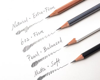 Palomino Blackwing Pencils Lot of 4 (Original, 602, Pearl, Natural)