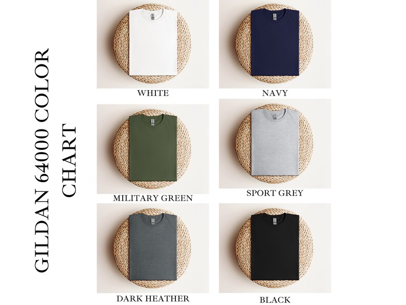Puede incluir: Una tabla de colores para camisetas Gildan 64000. La tabla muestra seis colores diferentes: blanco, azul marino, verde militar, gris deportivo, gris oscuro jaspeado y negro.