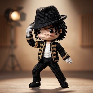 Stage Star Crochet Pattern,  Iconic Pop Star Crochet, Musician Plushie Pattern,  Collectible Artist Doll, Handmade Gift for Music Lovers,
