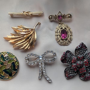 Vintage brooches for all tastes