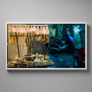Mercado noturno de comida de rua no Vietnã