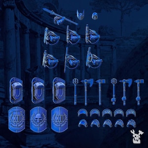 Puede incluir: Una colección de figuras en miniatura azules, que incluyen escudos, cascos, armas y piezas de armadura. Los escudos presentan diseños de números romanos y emblemas de calaveras. Las armas incluyen hachas y lanzas. Las figuras están sobre un fondo azul oscuro.