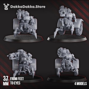 Puede incluir: Cuatro modelos en miniatura grises de un vehículo robótico con múltiples patas y un arma grande montada en la parte superior. Los modelos están sobre bases negras. El texto de la imagen dice "37 MM FROM FEET TO EYES" y "4 MODELS". También se ve el nombre de la tienda "DakkaDakka.Store".
