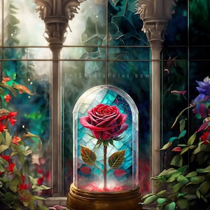 Decorazione murale "La Bella nella Bestia". Rosa rossa all'interno di una cupola di vetro. Dettaglio del design in cristallo a specchio a mosaico in vetro colorato, fantasia, decorazione.