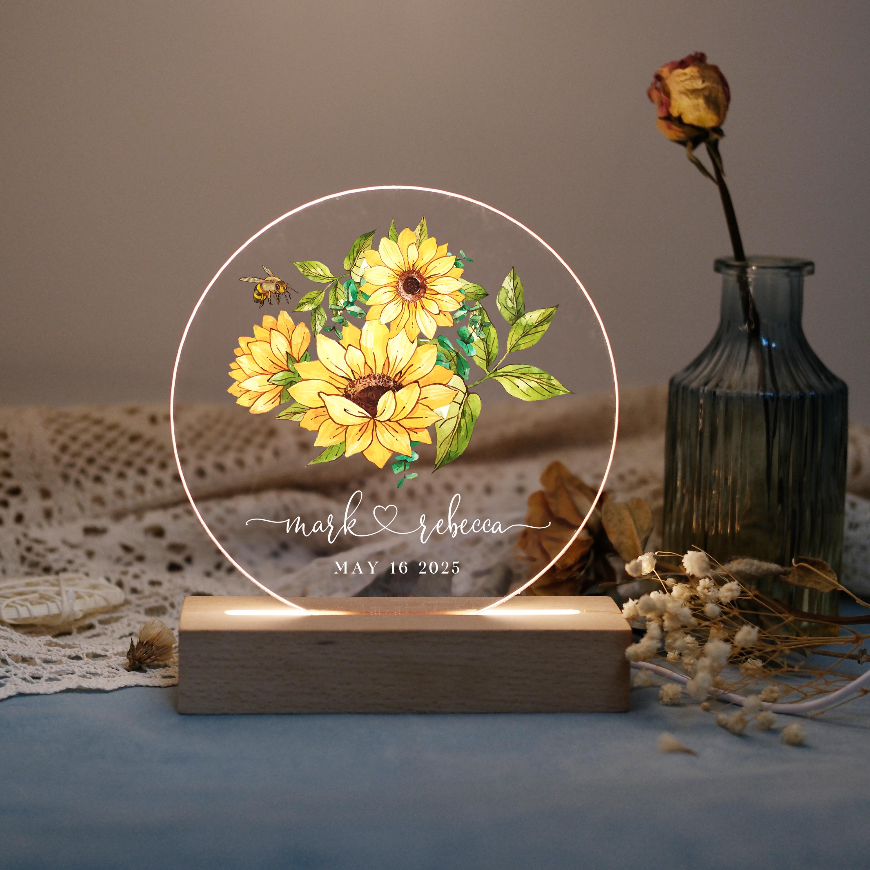 Personalized Sunflower Light,Sunflower Themed Gift, Wedding Favor，Romantic Gift，Anniversary Lamp，Valentine’s Gift，Couple gift，Home Decor,