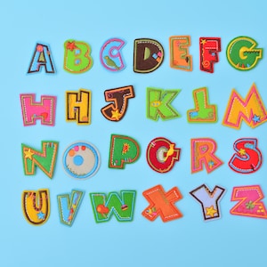 Écussons de l'alphabet, X orange et H rose, 24 lettres colorées, écussons mignons et rigolos, ristourne pour vêtements pour enfants