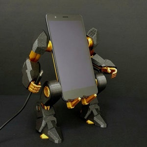 Mobile Exo-Suit: 3D Printed Phone Holder with a Touch of Elegance