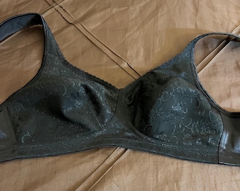 36B Playtex 4608 18 Hour Wide Strap Bra BLACK