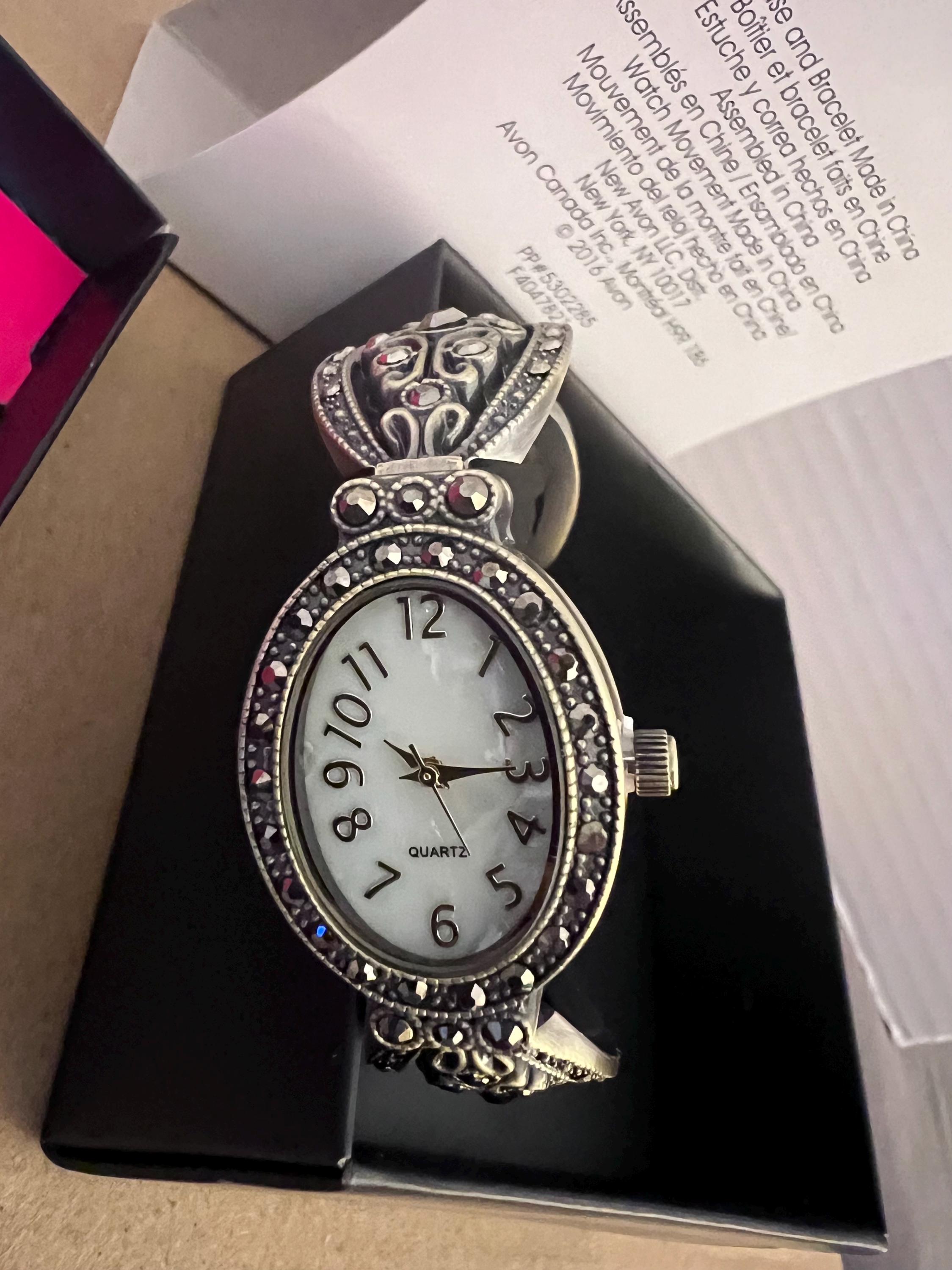 Hotel Kalinga Orologi Da Donna Sector Hotel Kalinga Orologio Donna - Main Image