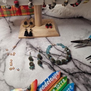 Bracelet and earrings set
