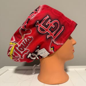 Casquette de gommage style euro ou queue de cheval St. Louis Cardinals rouge, cartes, MLB, baseball