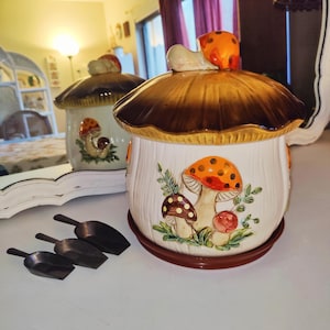 Merry Mushroom Sears Roebuck All-In-One Lazy Susan with Spin Tray & 3 Nesting Scoop &#39;70s Rare Mushroom lovers Retro grandma core groovy