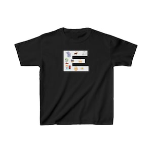 Camiseta infantil con la letra E, algodón pesado™, suave y de fácil cuidado