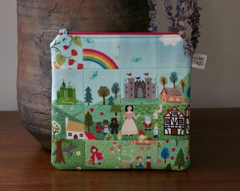 Patchwork Zipper Pouch in fairytale fabric