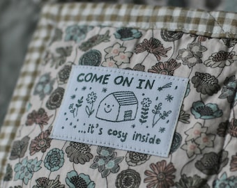 Cosy Cottage sewing Labels - pack of 6, two of each colour