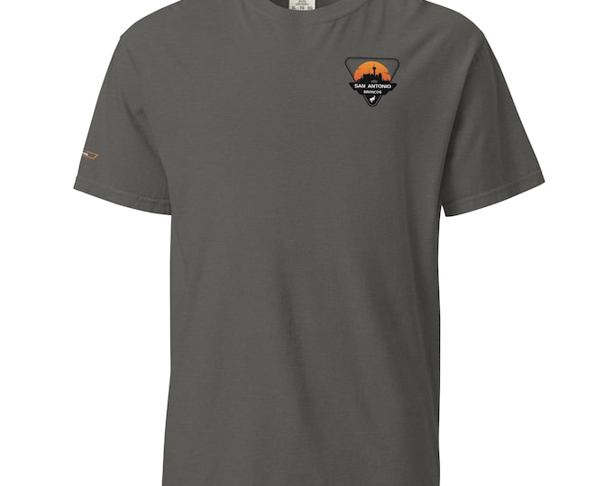 Featured listing image: San Antonio Broncos T-shirt (gray)