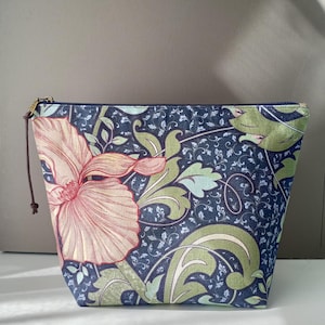knitting project bag cotton medium zipper knitting project bag sustainable high quality fabric gift for knitter crochet project bag