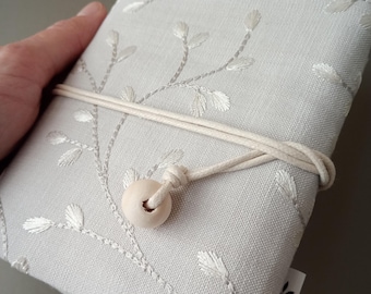 Embroidered interchangeable knitting needle case /needles stay in place/16slots/interchangeable knitting needles organiser gift for knitter