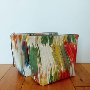 Zipper knitting project bag medium sustainable high end fabric birthday gift crochet project bag abstract pattern zip bag