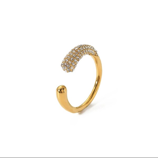 Lustrous Essence: Artisan-crafted 18k Aurum-Clad Stainless Steel Mystical Water Droplet Ring with Dazzling Cubic Zirconi, 18k Gold Plated