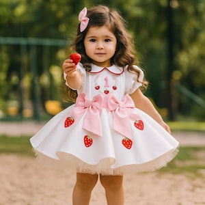Strawberry First Birthday Dress for Toddler Girl, Cute Girl Strawberry Costume, Halloween Baby Strawberry Dress, Berry First Birthday Party