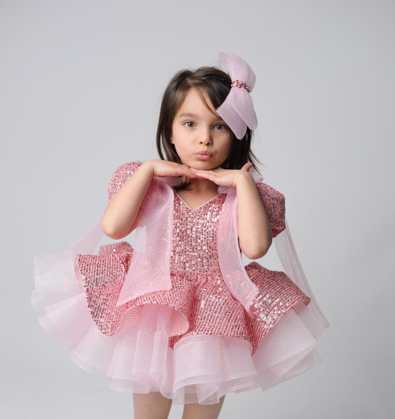 キラキラ輝くピンクのチュチュドレス：赤ちゃんの1歳の誕生日の衣装 画像 6