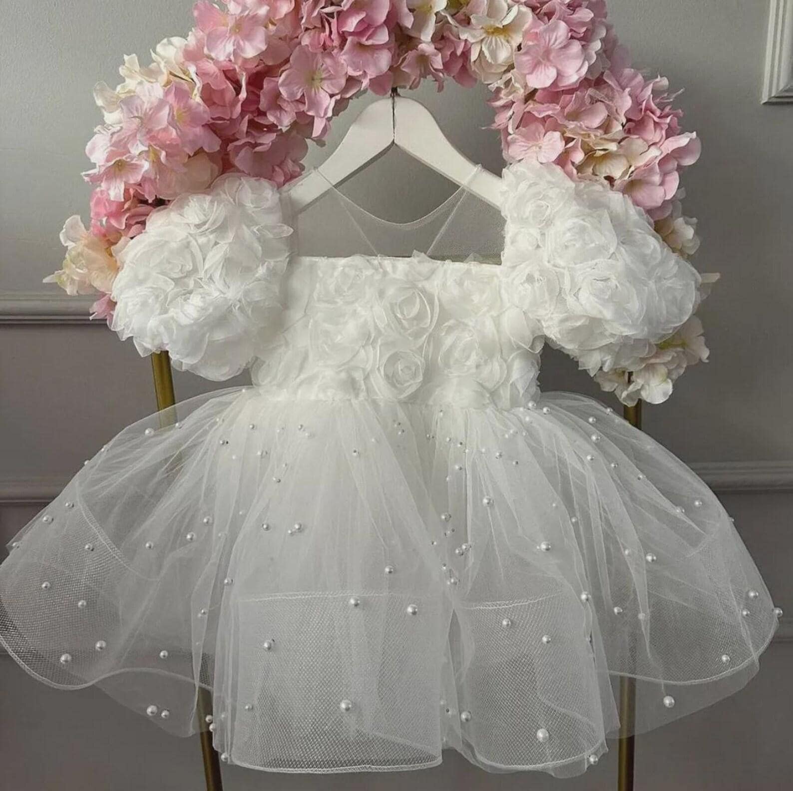 アンティーク雑貨 Vintage tutu dress with original rose . アンティーク雑貨 Vintage tutu dress with original rose