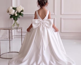 Vestido blanco de niña de las flores, vestido con lazo grande, cola abierta en la espalda, vestido de novia para niña pequeña