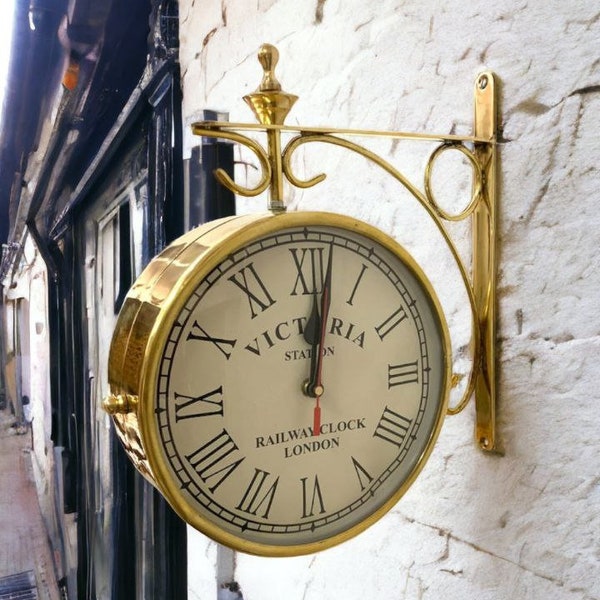 Élégance intemporelle : horloge de gare en laiton recto-verso de 20 cm (20 po.) – Décoration murale d'inspiration vintage