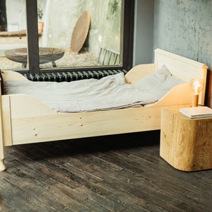 Country house cot