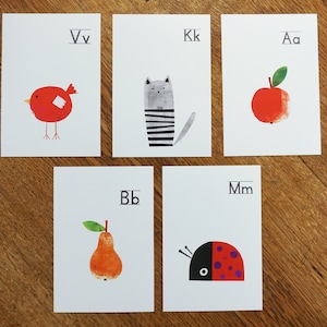 Lot de 5 cartes postales MELAdi fruits et animaux - motifs alphabet faits à la main en impression gel à suspendre, à offrir en cadeau 12 x 17,5 cm
