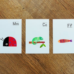 Lot de 3 cartes postales MELAdi animaux alphabet motifs faits à la main en impression gel à suspendre, à offrir en cadeau 12 x 17,5 cm
