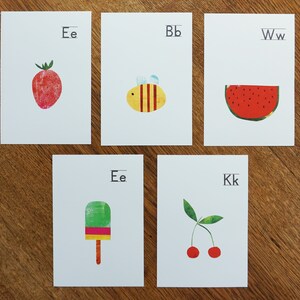Postkarten 5er Set MELAdi fruit ice cream bumblebee - alphabet handgemachte Motive aus Gel-Print zum Aufhängen, verschenken 12 x 17.5 cm
