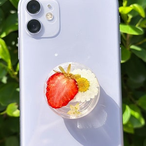 Handmade Strawberry Fruit Phone Grip, Pressed Flower Phone Grip Holder, Dried Flower Grip, Magnetic Phone Grip, Phone Charm, Phone Stand