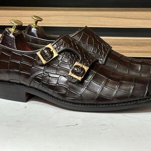 Experience Refinement: Handmade Brown Leather Alligator Texture Double Monk Shoes for Men