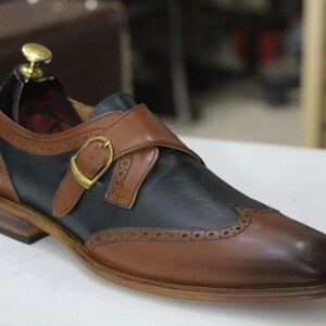 Handmade two tone wingtip shoe mens formal buckle
