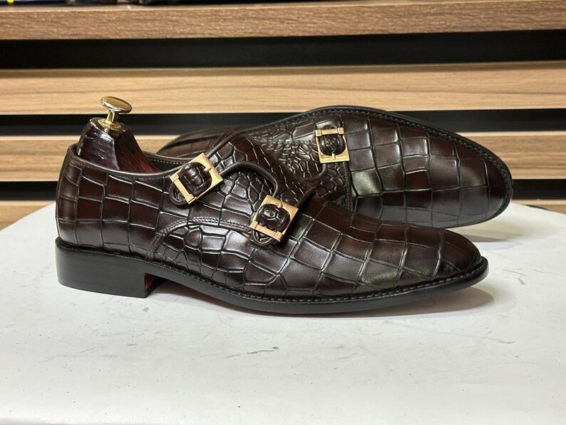 Experience Refinement: Handmade Brown Leather Alligator Texture Double Monk Shoes for Men
