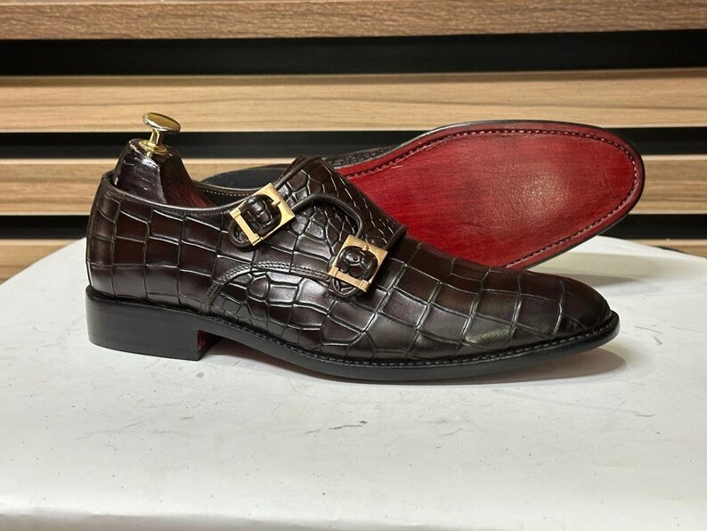 Experience Refinement: Handmade Brown Leather Alligator Texture Double Monk Shoes for Men