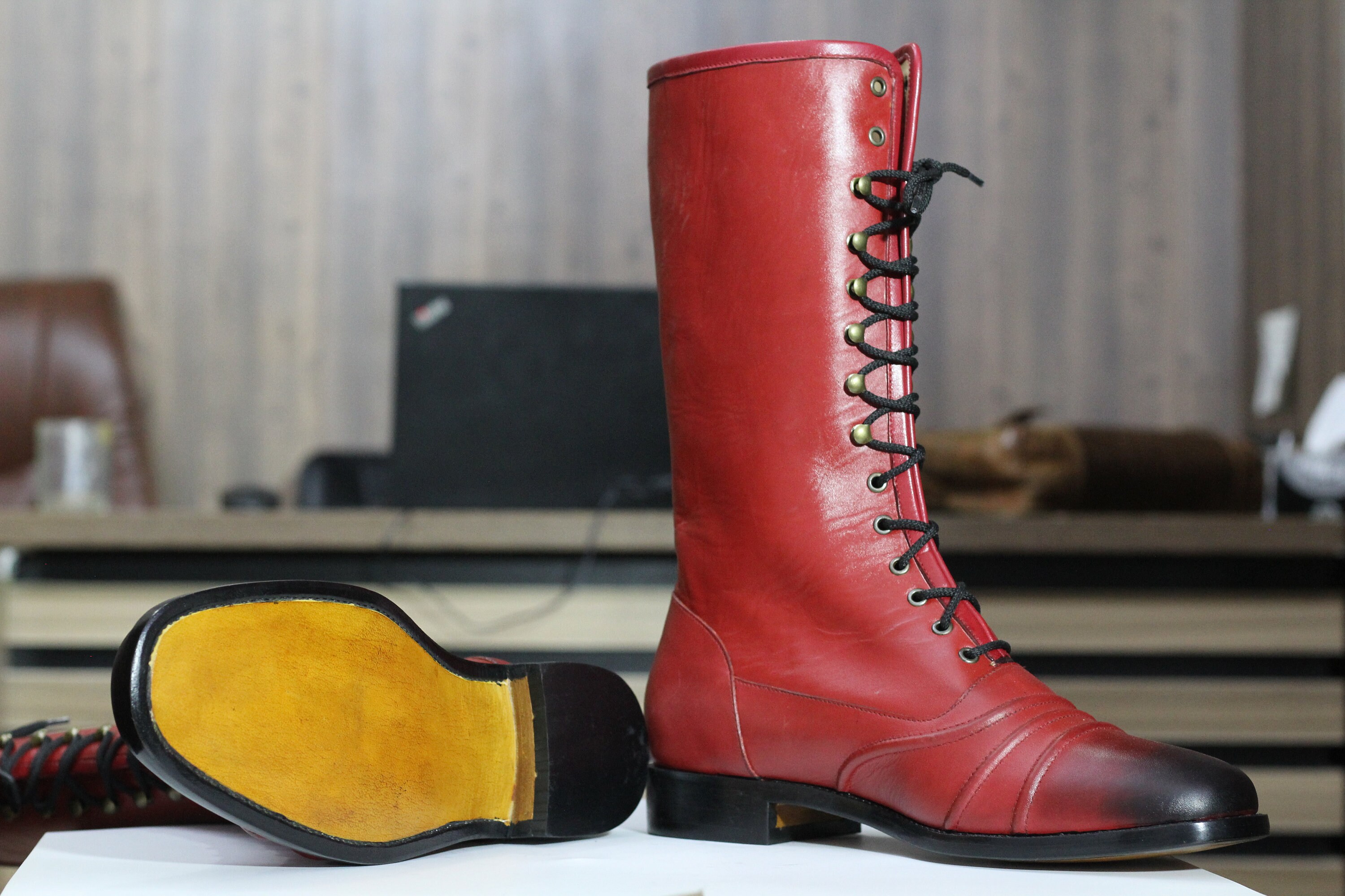 Men\'s Red Leather Lace-Up Boots Stylish Men main image 4