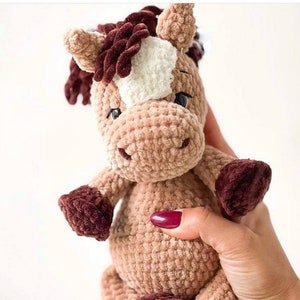 Crochet pattern horse