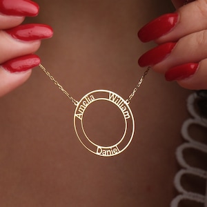 Custom Family Circle Necklace • Dainty Family Necklace • Personalized Kids Name Necklace • Interlocking Multi Name Necklace • Christmas Gift
