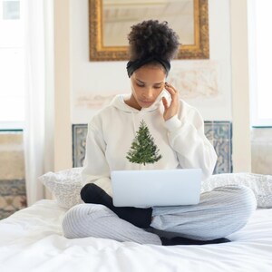 Classic Xmas Tree Embroidery Pattern